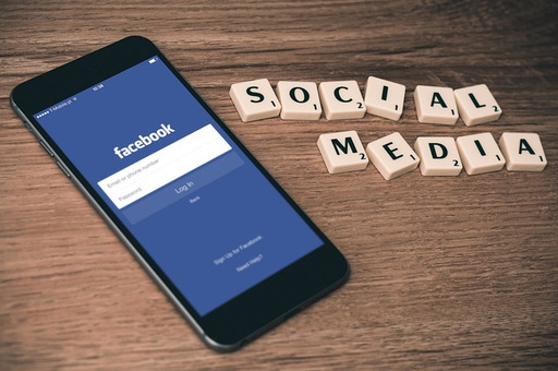 社交媒体、facebook、手机